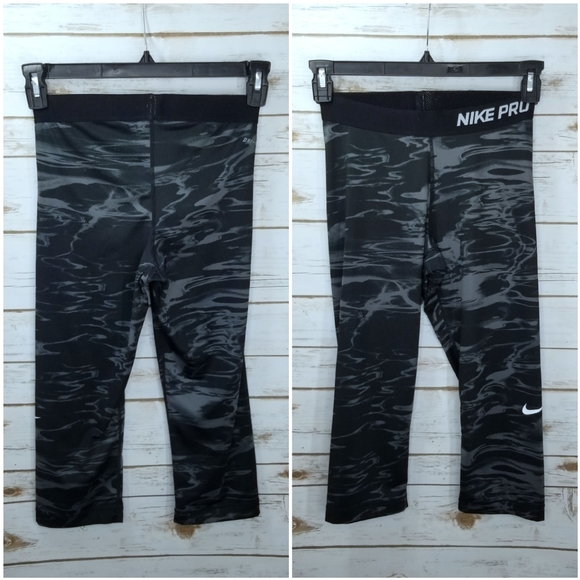 Nike Pro Dri-Fit Women's Mid-Rise Cropped Leggings Size Medium - Picture 1 of 6